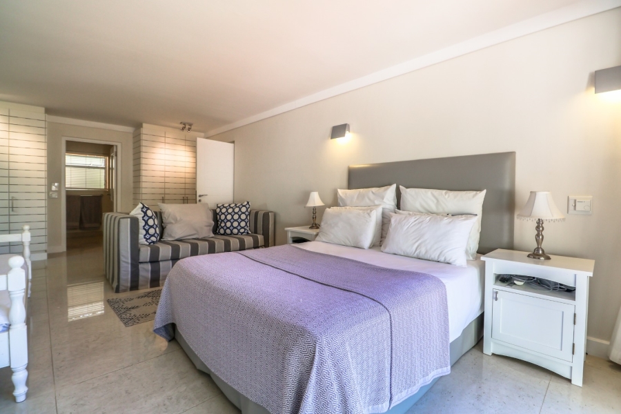 6 Bedroom Property for Sale in Keurbooms River Western Cape